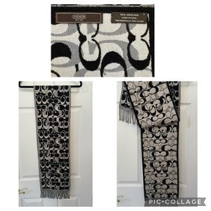 Coach Merino wool reversible scarf